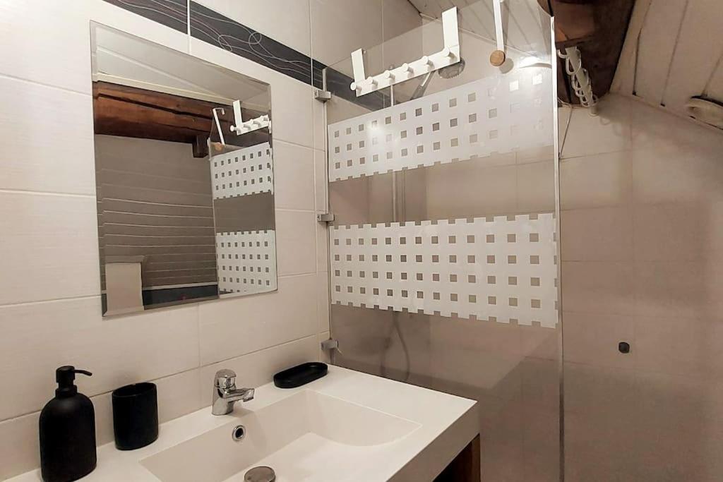 Chalet Charm In The Heart Of The Old Town Annecy Eksteriør bilde