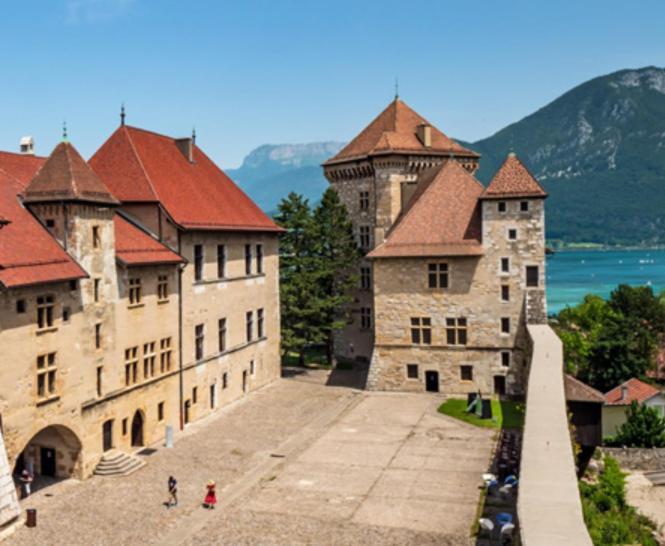 Chalet Charm In The Heart Of The Old Town Annecy Eksteriør bilde